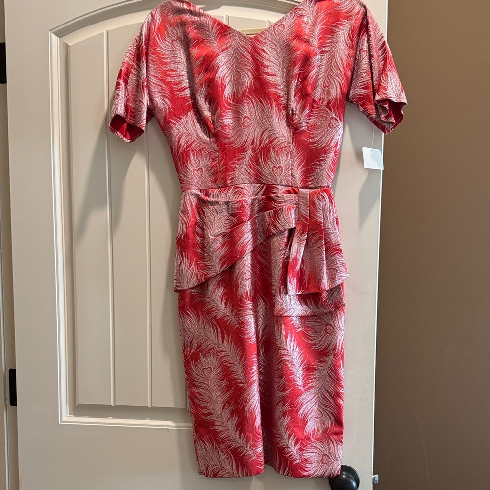 Elegant Red Feather Pattern Dress